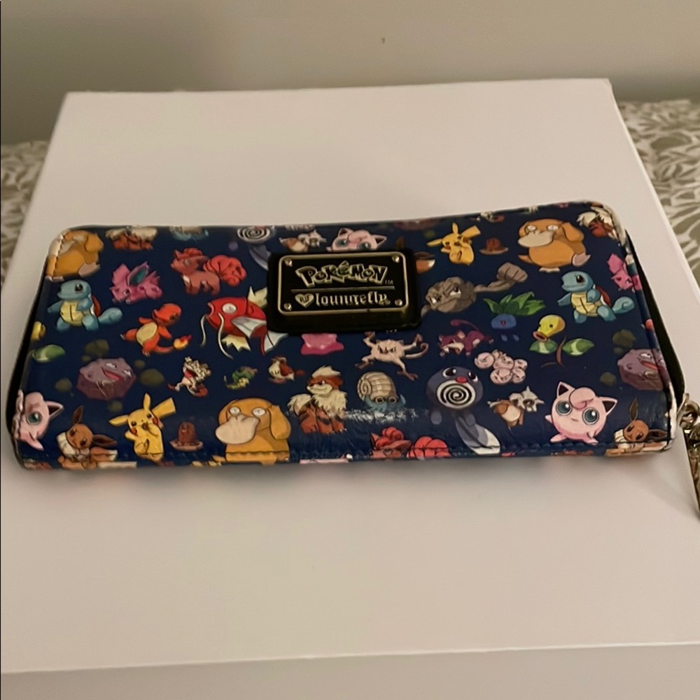 Loungefly Pokémon Character Wallett
